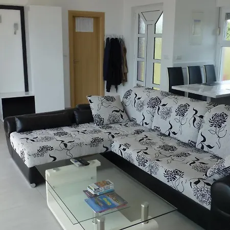 Barbara Lägenhet Trogir